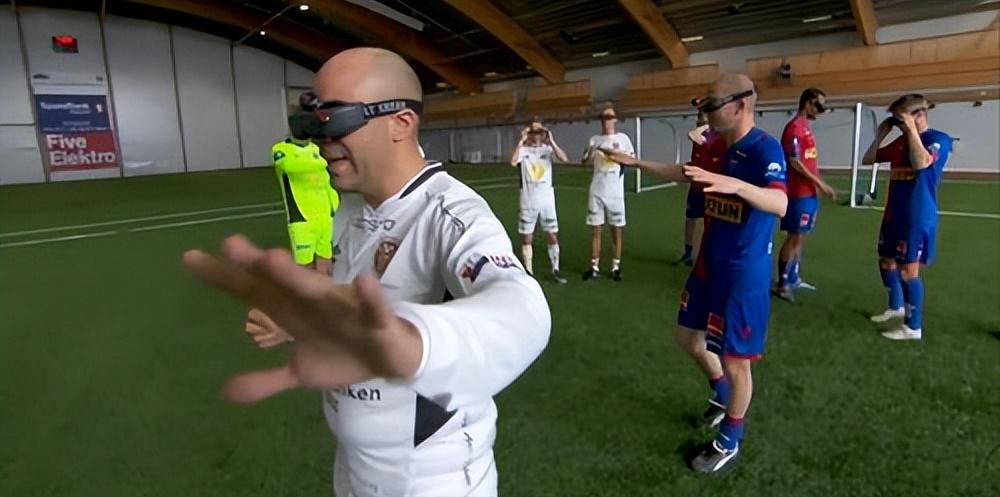 秒变抢眼明星！虚拟现实训练让你一夜成为足球界最令人瞩目的新秀