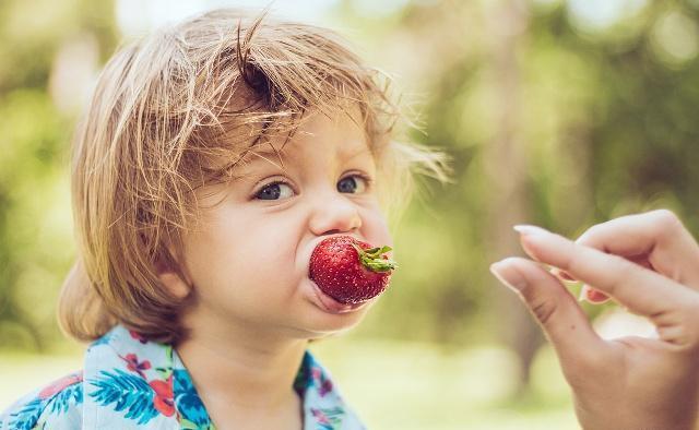 6岁宝宝吃什么水果好吃又营养,适合7岁以下儿童吃的水果
