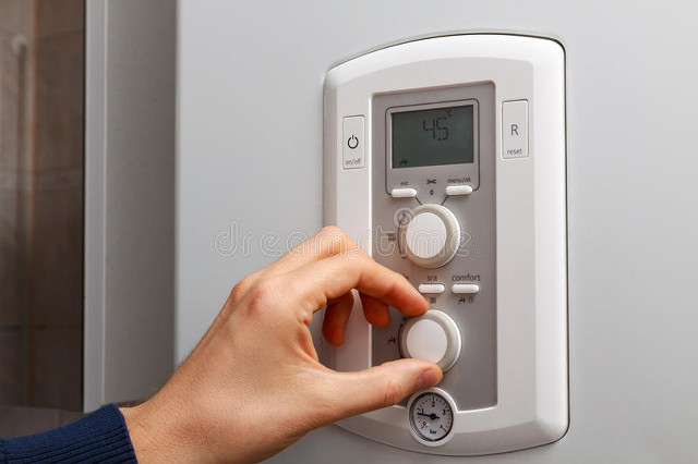 挂机跟中央空调比哪个省电,柜式空调和挂机哪个省电