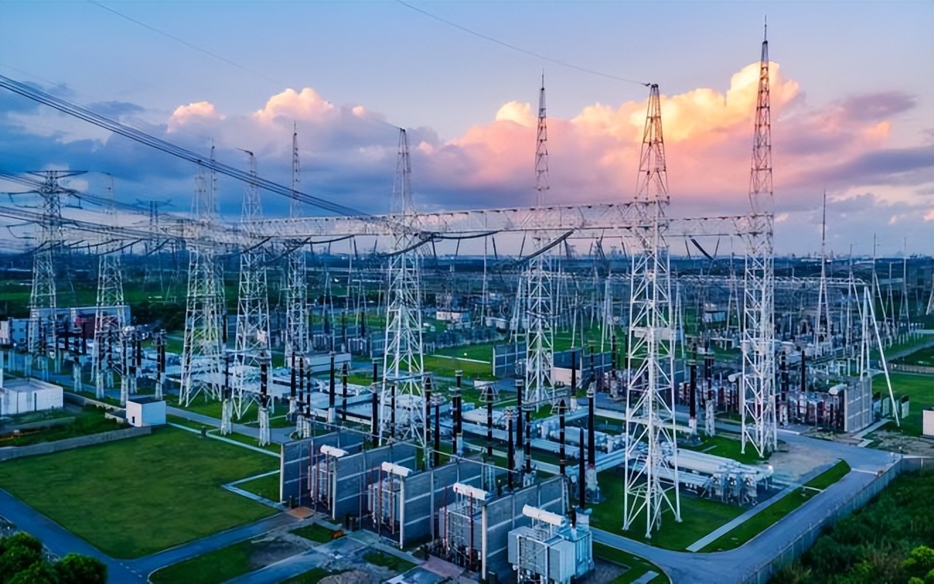 中国哪里的沙漠适合光伏发电,中国沙漠发电量