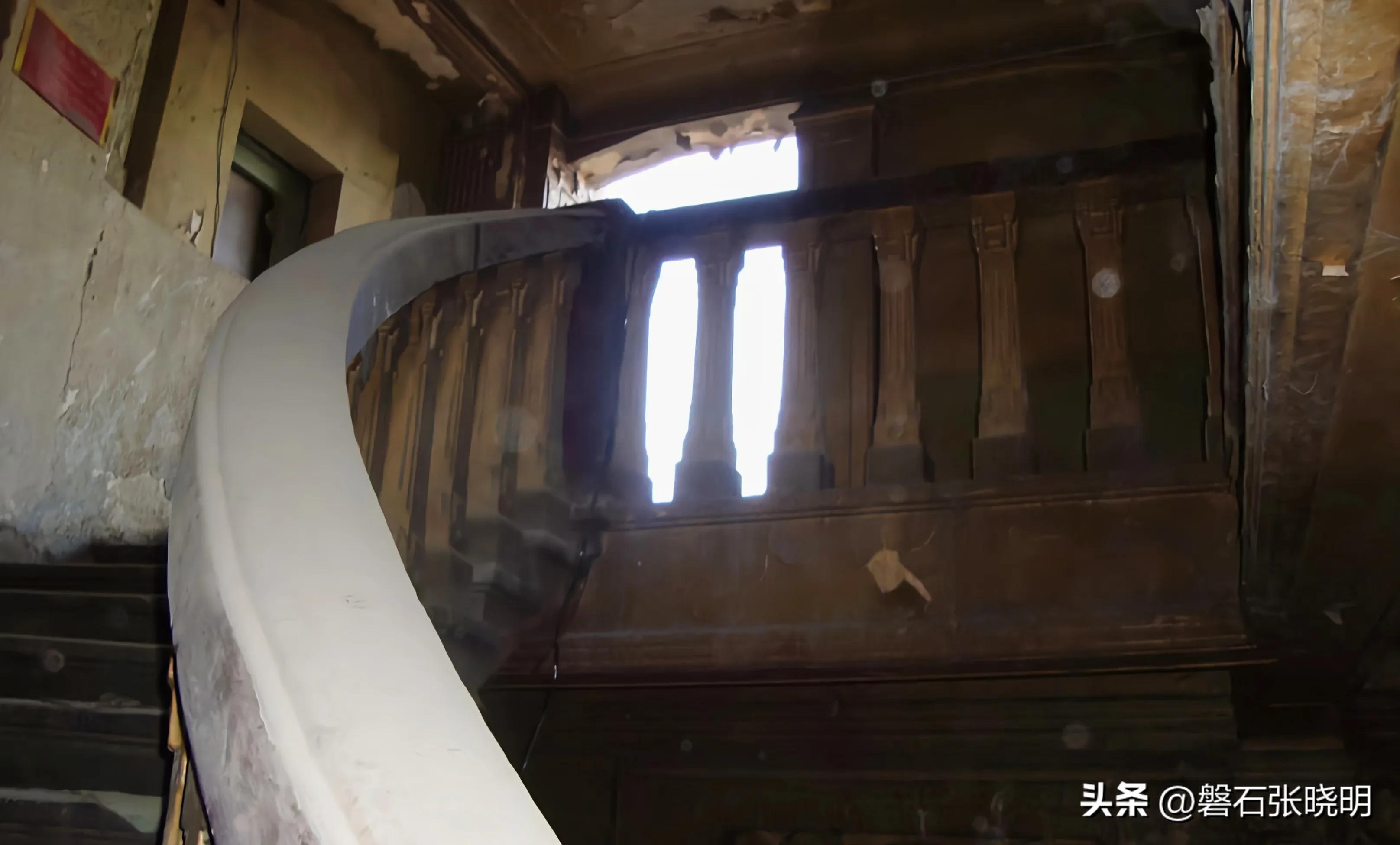 说说吉林省长春市大众剧场二零一零年五月二十三日拆扒时的景象