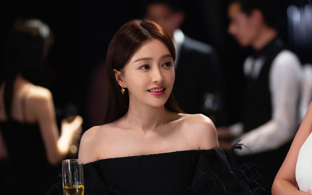 刘奕君和王劲松合作定律,刘奕君和王劲松演技比拼