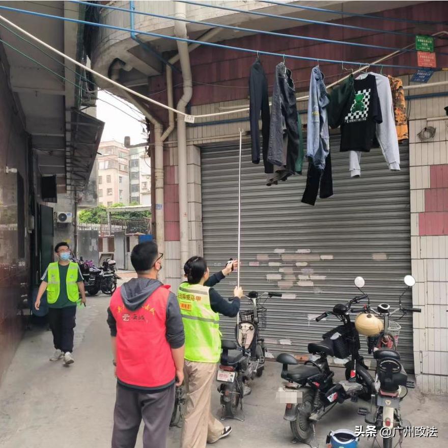 群众有困难网格员来帮忙,社区网格员上门服务解民忧暖民心