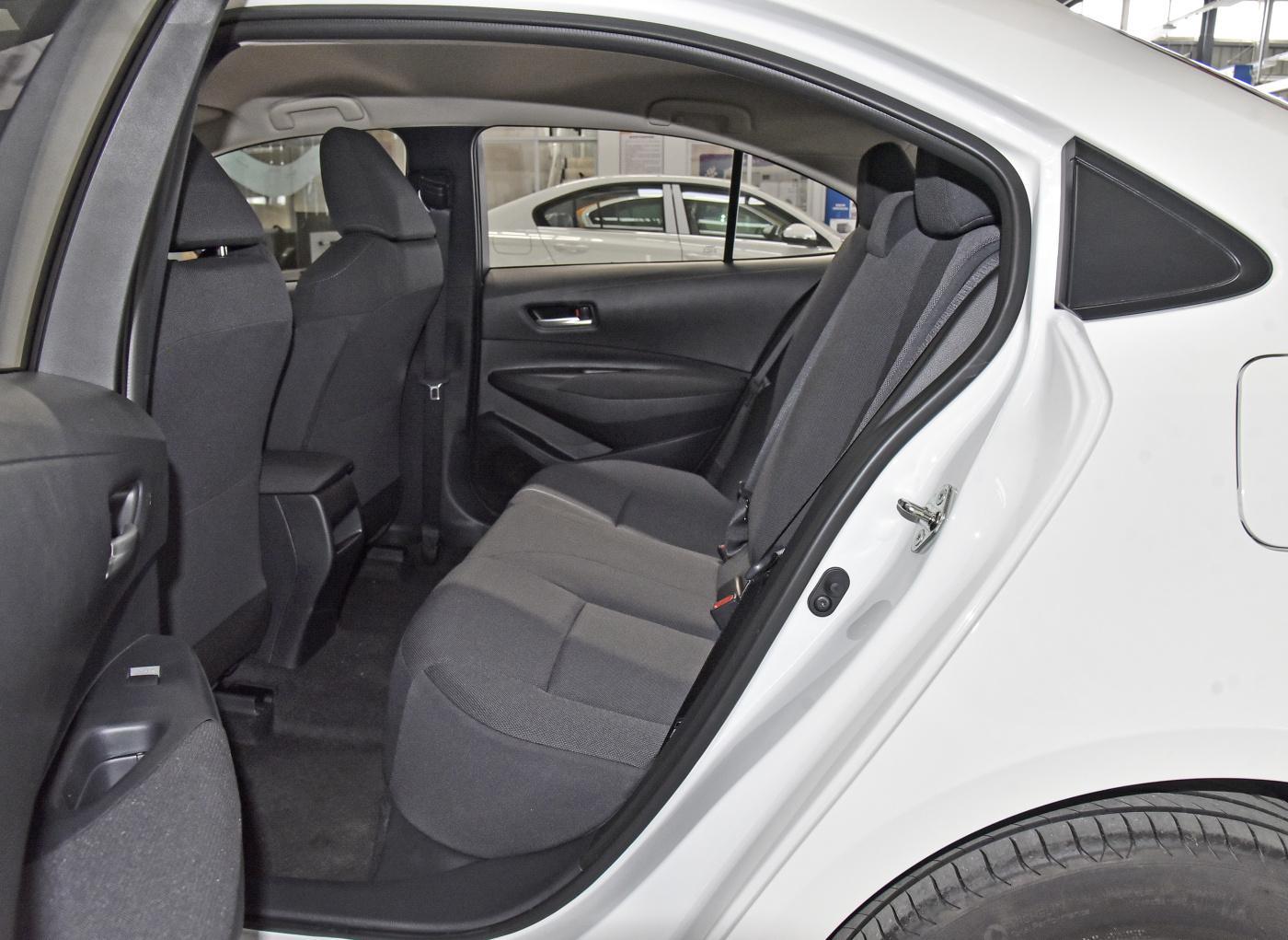 花9万买二手车值得吗,丰田卡罗拉裸车价最低多少