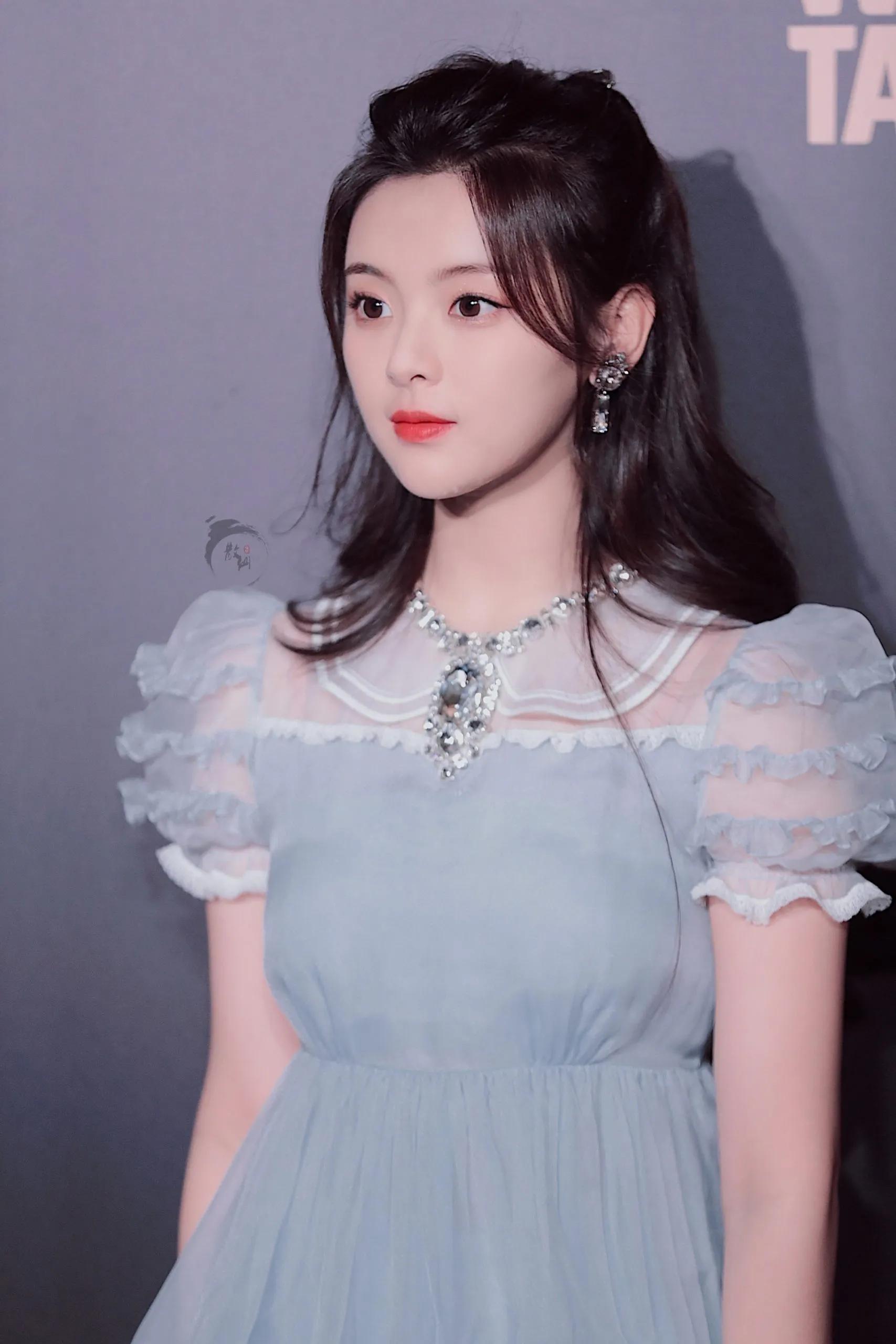 女明星90后前十名,欧美90后高颜值女明星