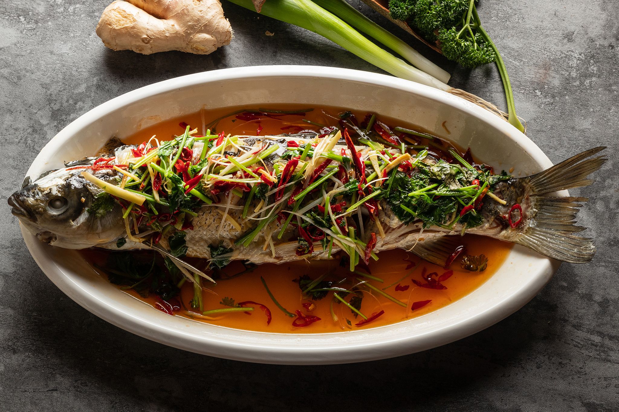 为什么喝水能帮助减肥减脂,减肥期间喝水3升减掉的是脂肪吗