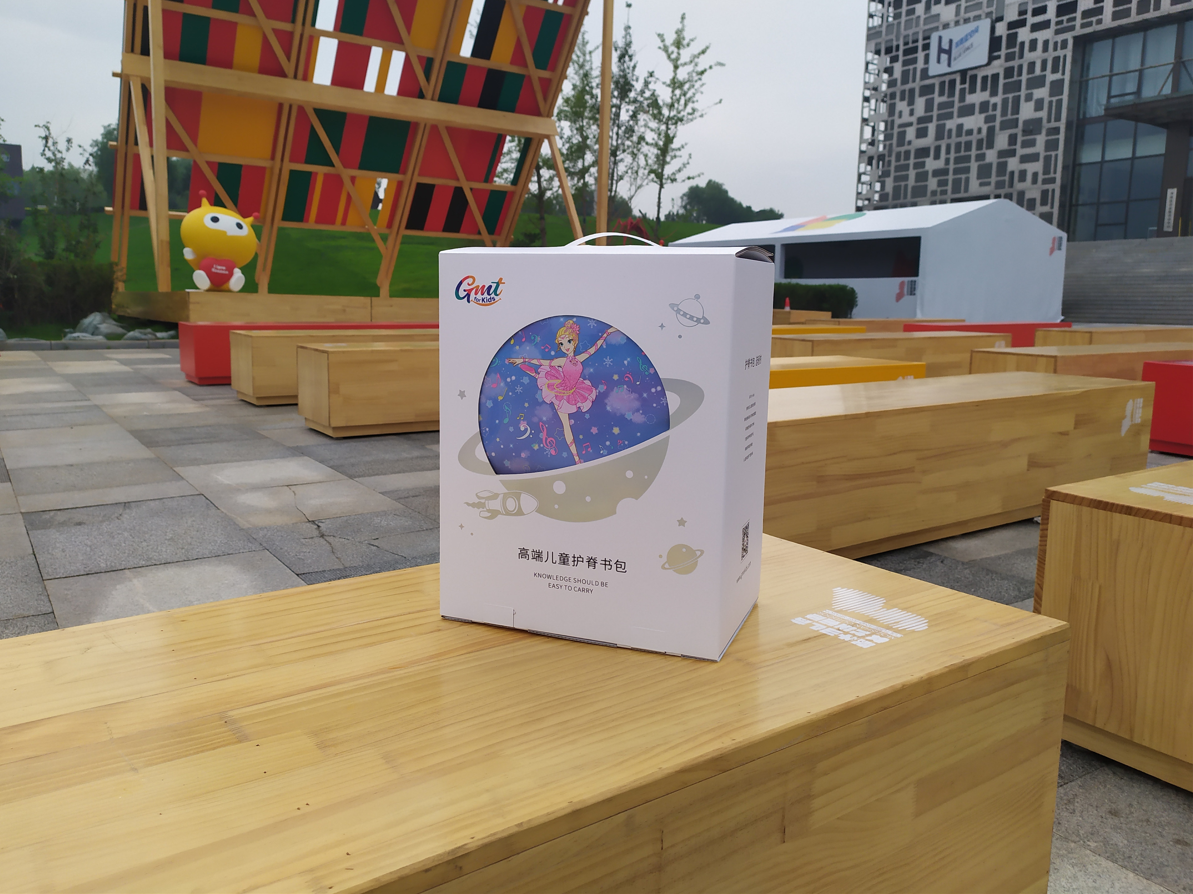 儿童减负护脊书包推荐,孩子护脊书包推荐