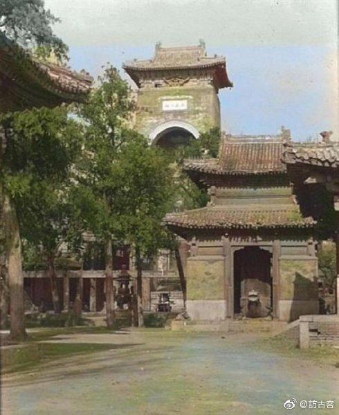 日军日记：*安妇慰**不服从管教，我很愤怒，用*刀刺**插入她的*体下**