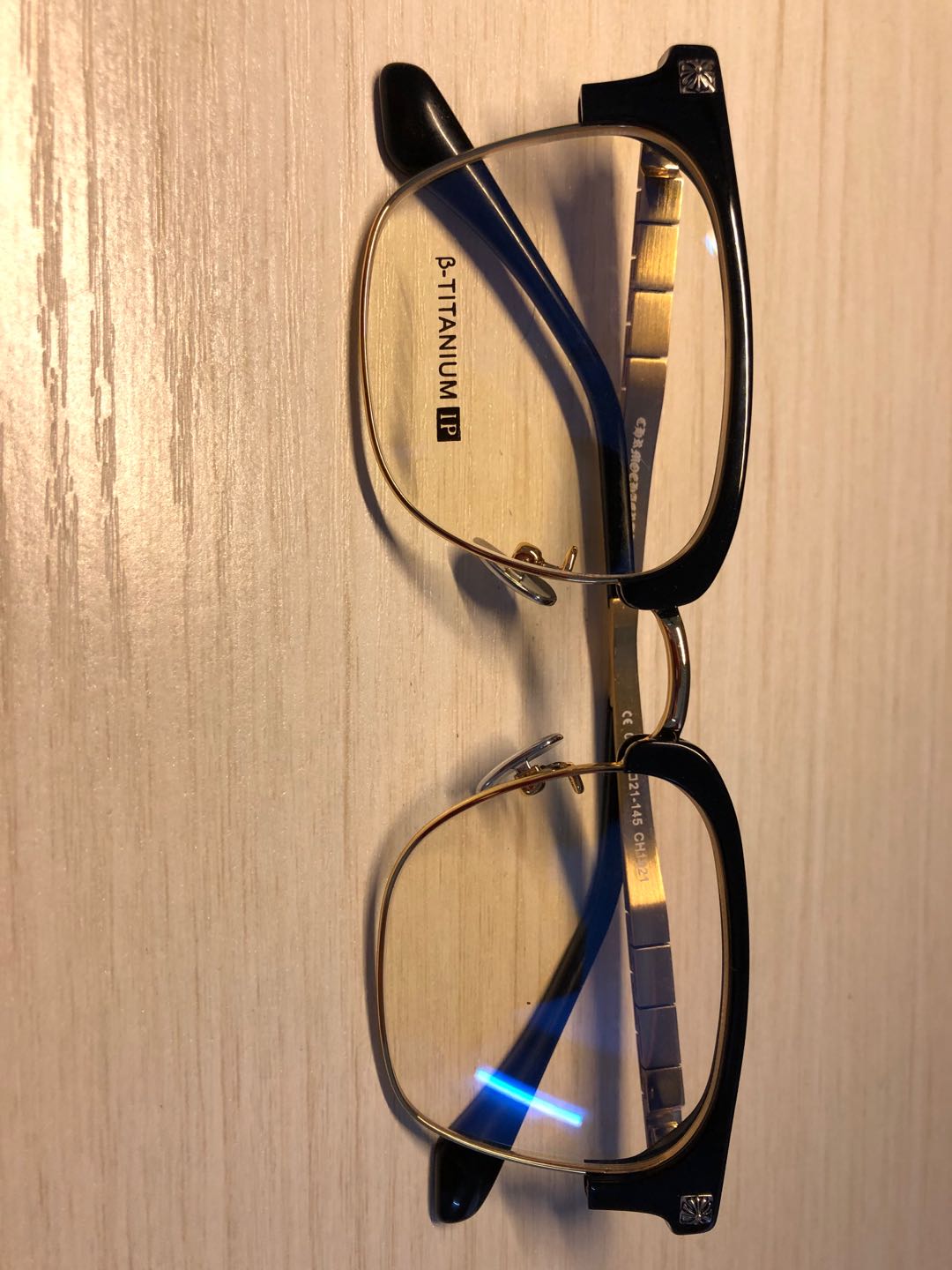 配镜纯钛镜框,配镜送纯钛镜框