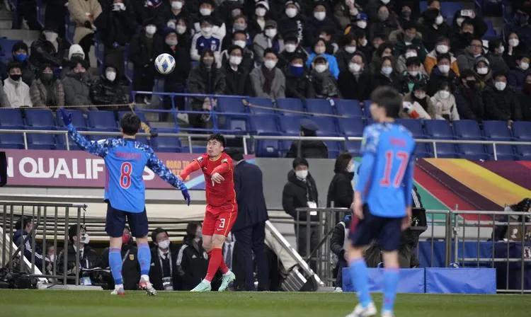 中国男足12强赛0:2日本：“独生子女”政策下的足球伪科学