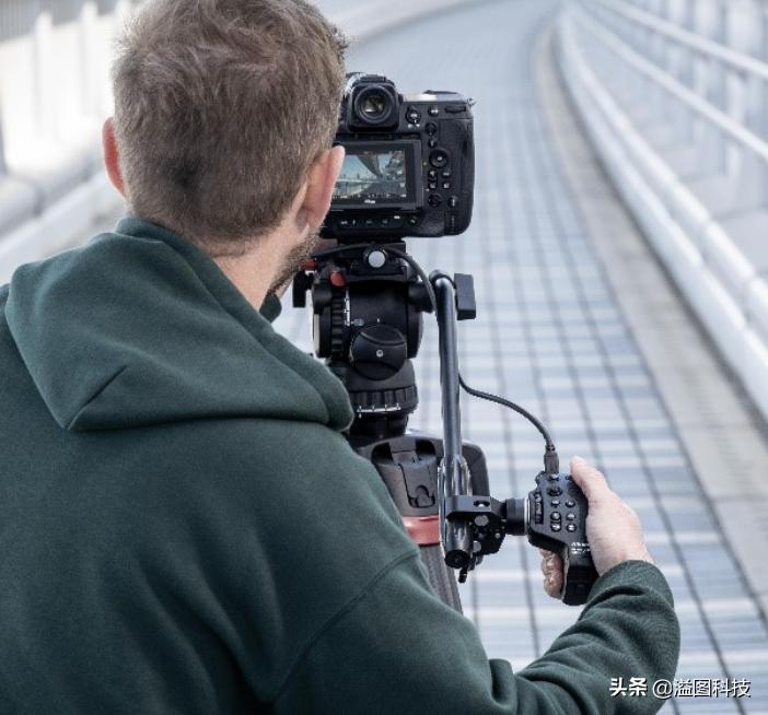 尼康z24-70f4,尼康z9ii什么时候出