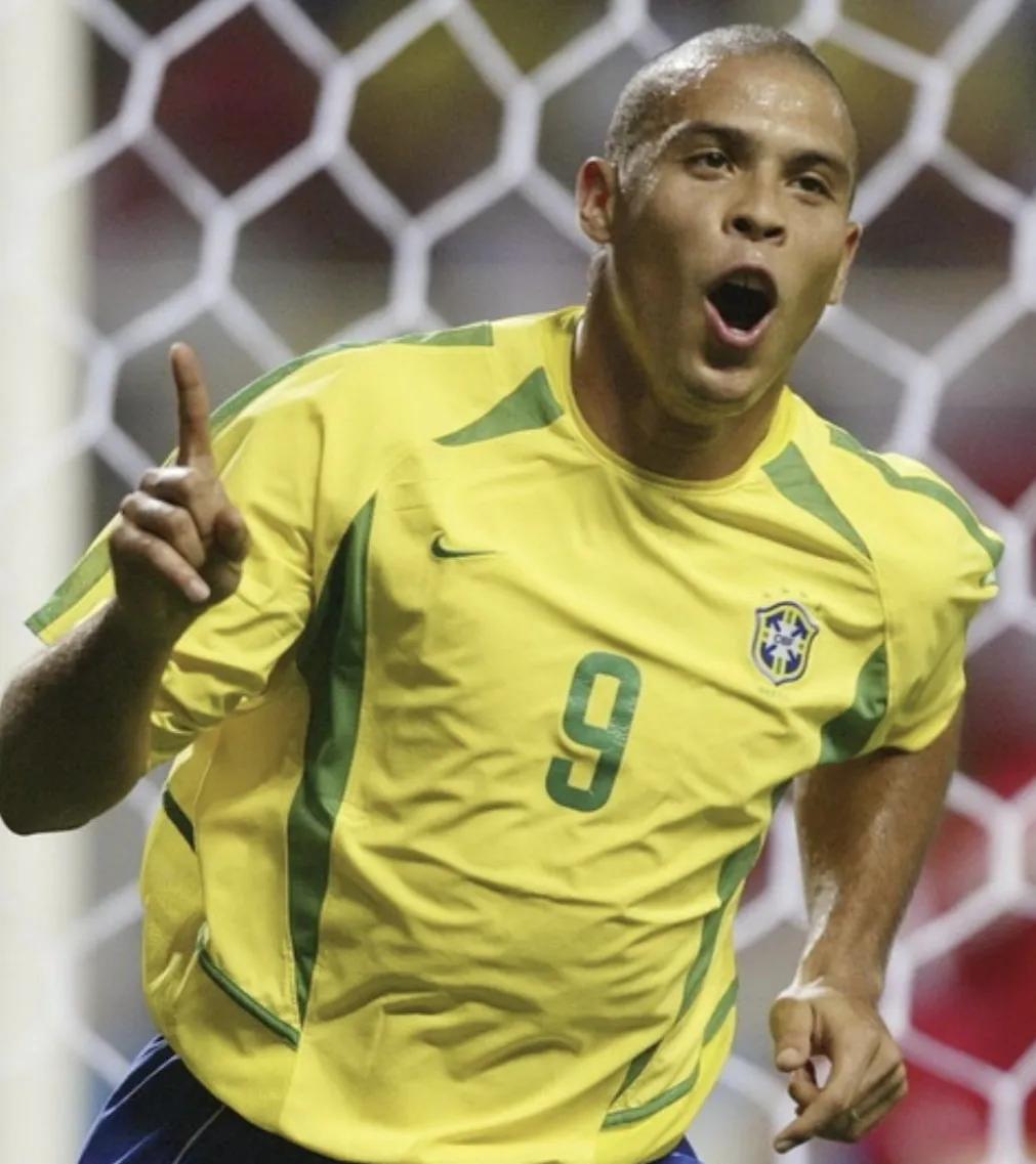 60年代的球王,贝利马拉多纳梅西成就对比