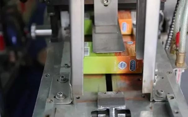 被劣质硅胶套毁掉的女孩,被避孕药毁掉的女性