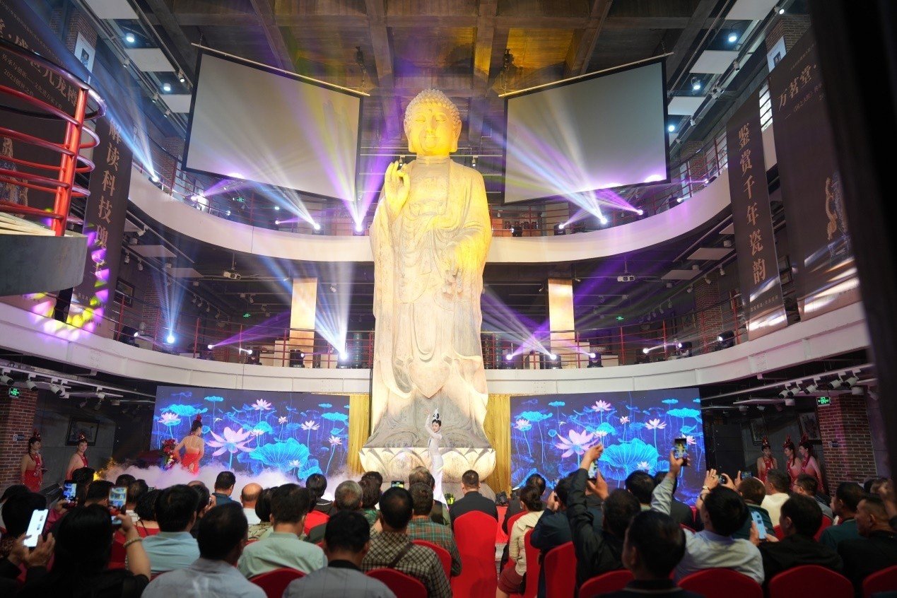 千年重器创新复原，盛世九龙樽新品首发：万茗堂再出“新王牌”