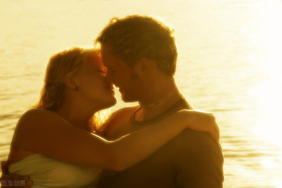 男朋友很黏自己又很烦,男朋友很粘人让我觉得很烦怎么办