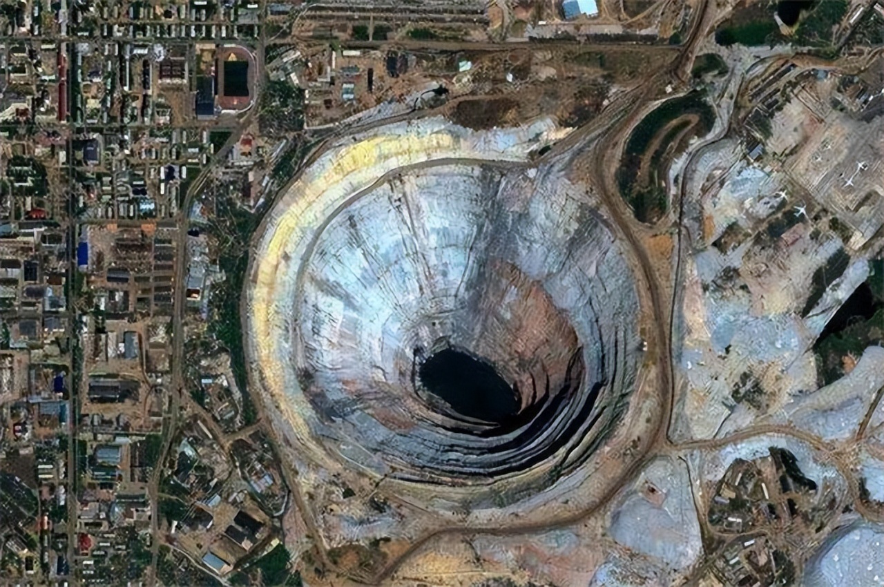 苏联挖地球12000米挖出了什么,苏联当初为何停止向地心挖掘