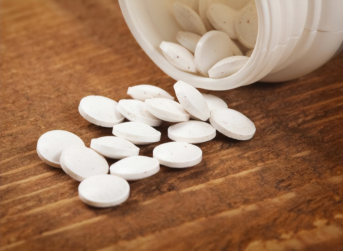 小儿口疮怎么治好得快,舌头上频繁长口疮是怎么回事