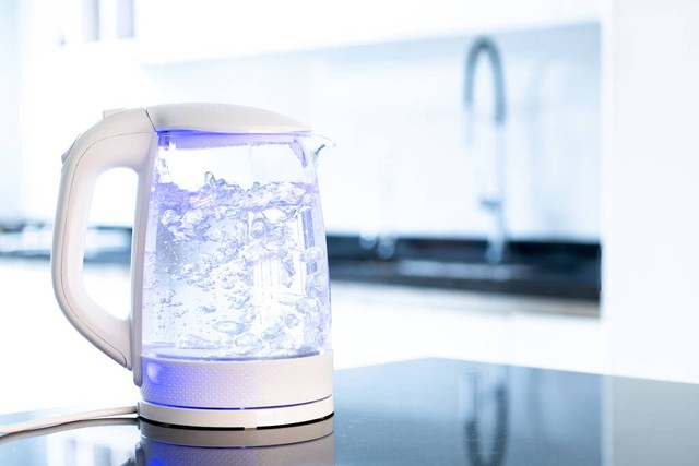 广东女子颅内出现寄生虫,一名女子脑颅内出现寄生虫