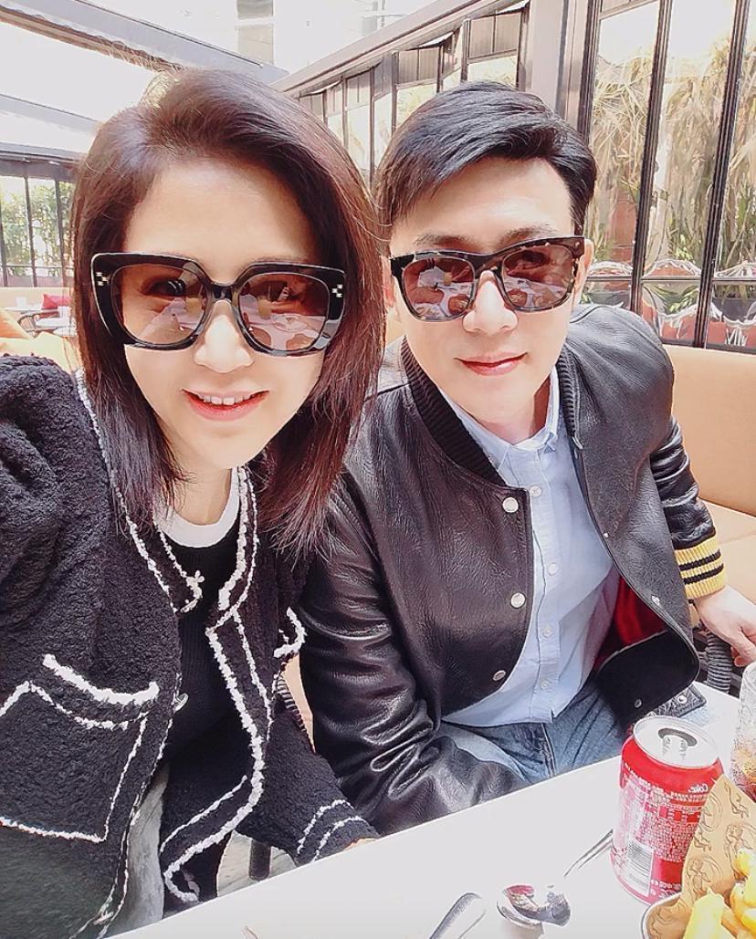 陆毅和鲍蕾是不是模范夫妻,陆毅送鲍蕾指甲和智齿当定情信物