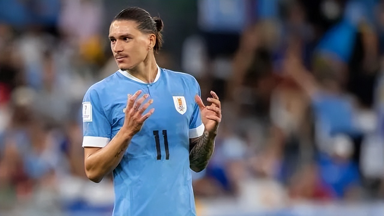 老将c罗重回曼联,c罗老替补