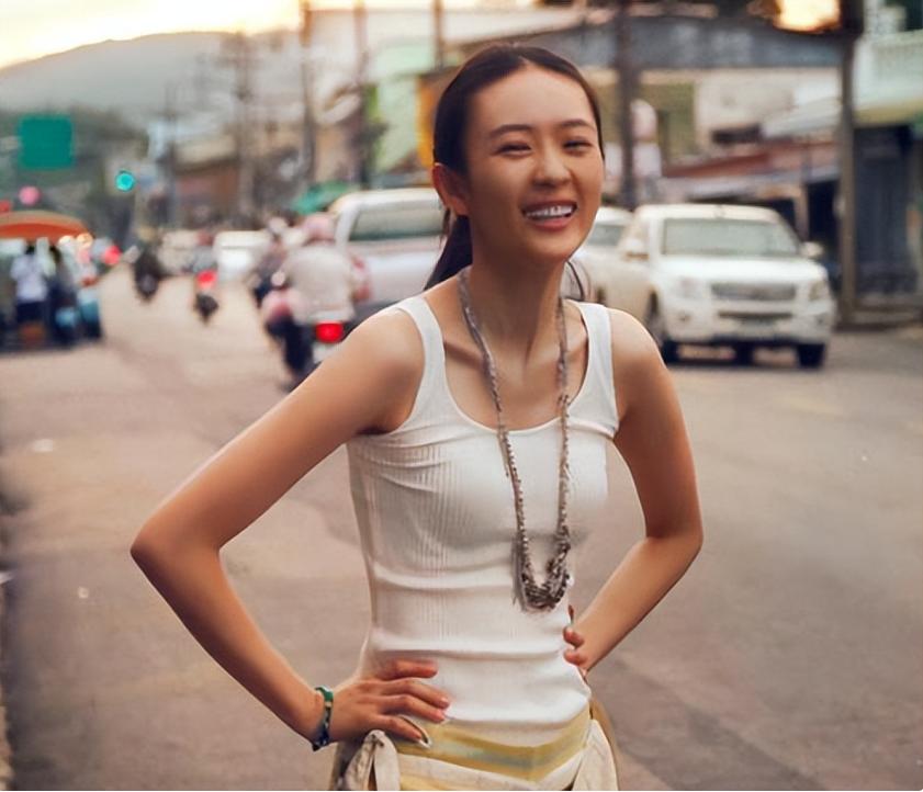 嫁人即翻身？从丑闻女主到逆袭视后，童谣身后的故事从没那么简单