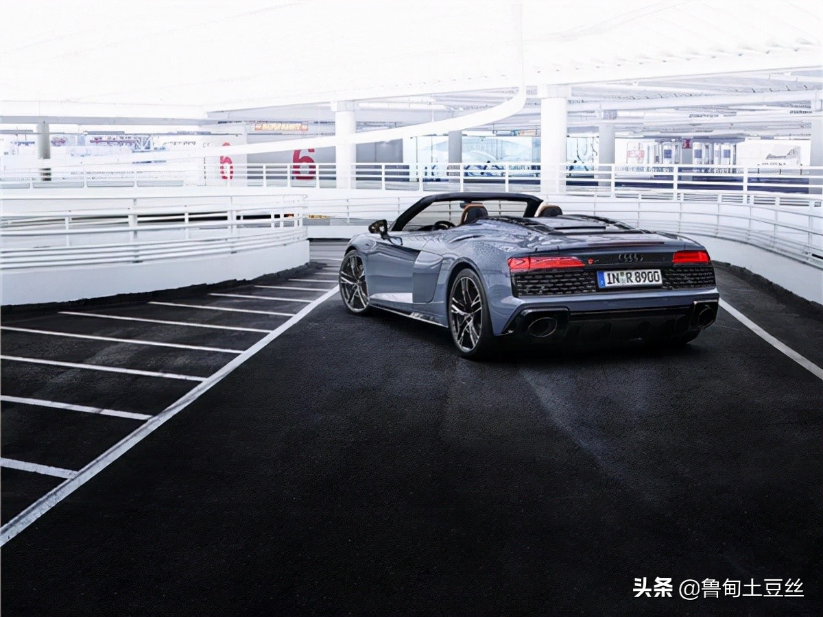 奥迪r8v10,17款奥迪r8v10coupe测评