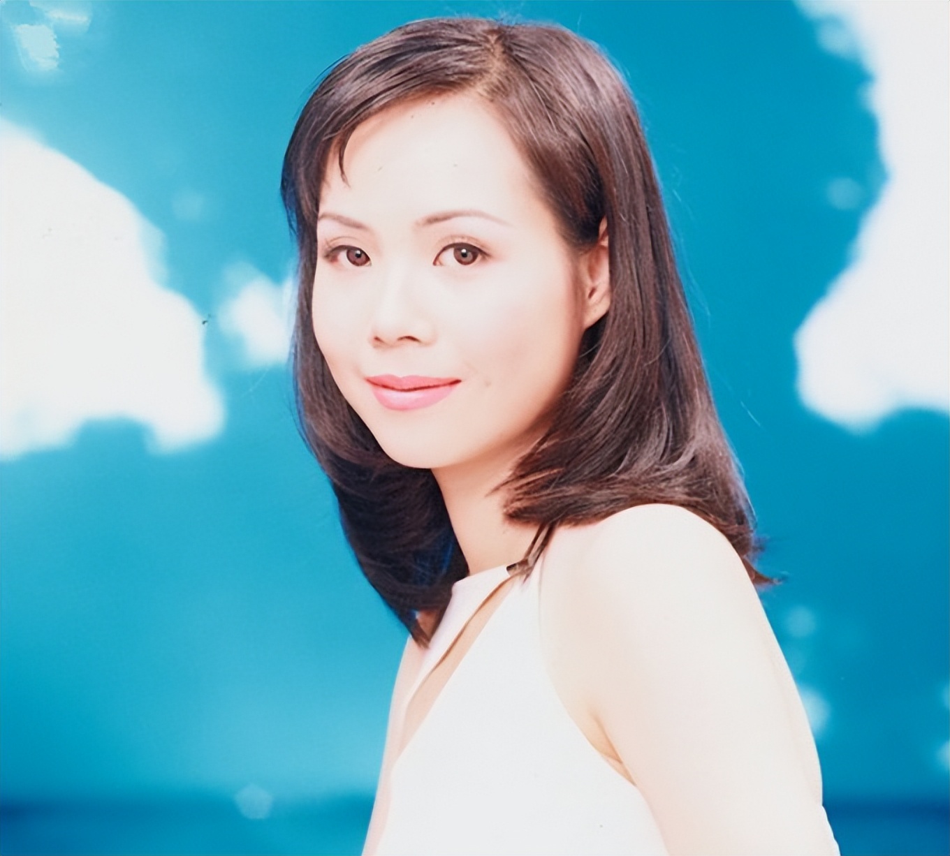 吕丽君富婆,16亿富婆吕丽君晒豪华游艇