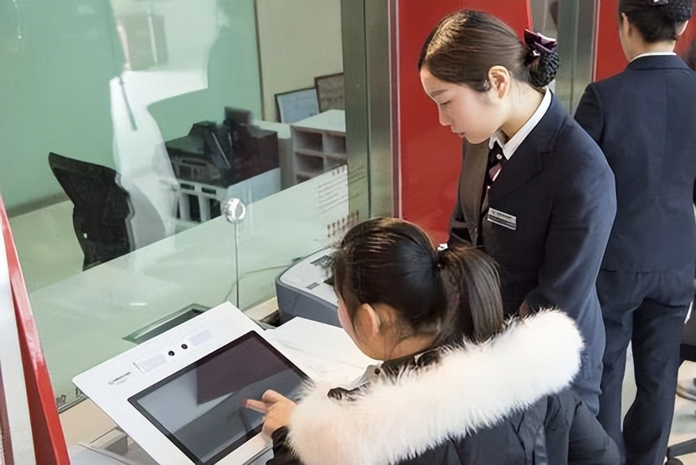 银行卡单日限额50000是什么意思,建设银行卡单日限额1000怎么解除