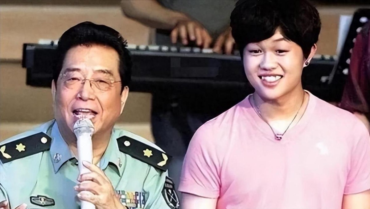 李双江儿子李天一怎么入狱的,早年李双江谈儿子李天一视频曝光