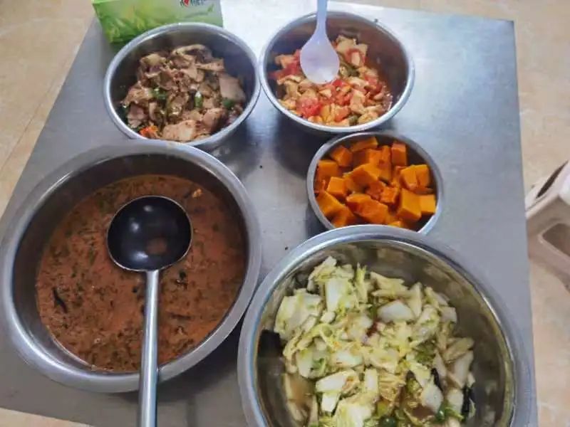 探秘乡村学校为何空无一人成废墟,云南最贫困的山区小学