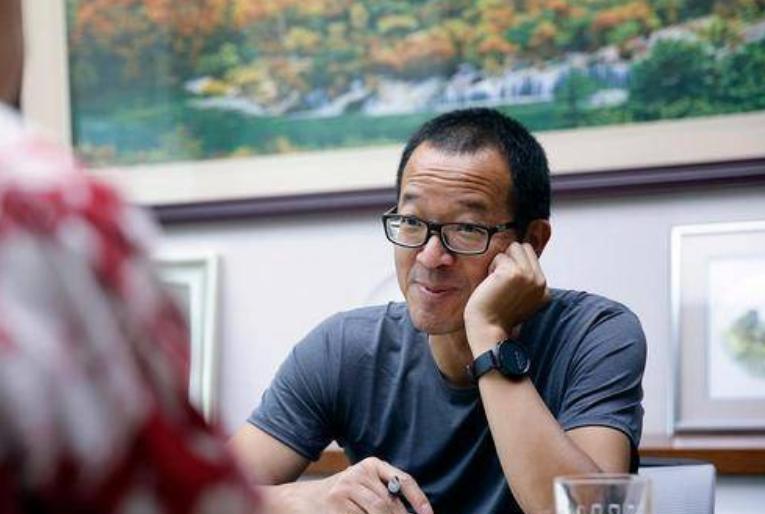 让董宇辉出国留学,俞敏洪的建议引来不少关注,国外教育有啥优势