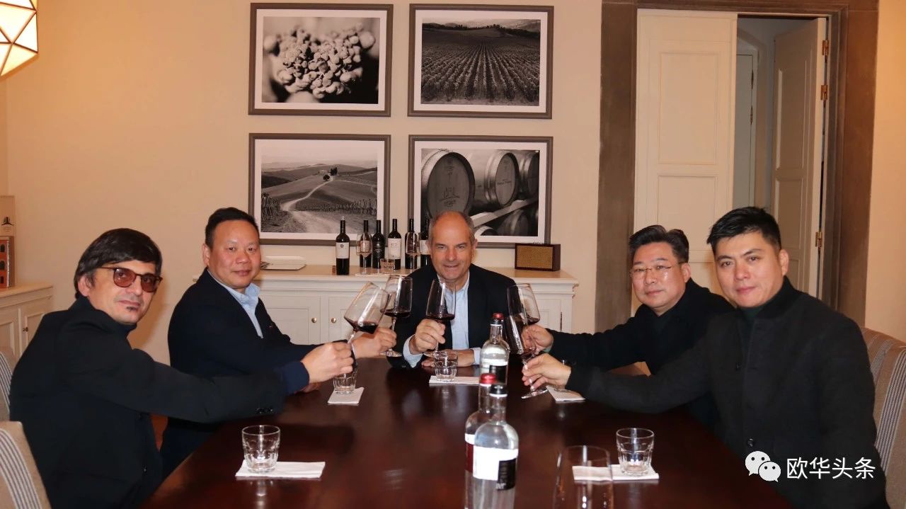 鑿叉媺鏍兼厱ferragamo鑺傛棩绀肩墿,鎰忓ぇ鍒╄憲鍚嶅ア渚堝搧鍝佺墝鑿叉媺鏍兼厱