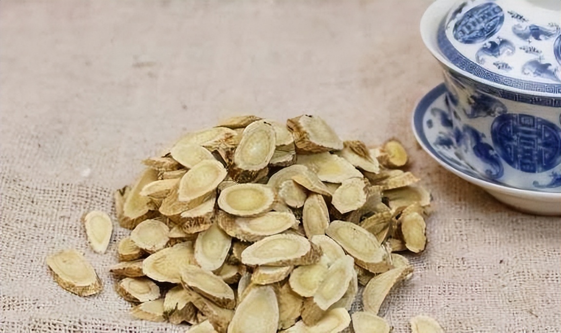 为什么养生离不开黄芪？这9大好处就是答案，建议：这6类人要少吃