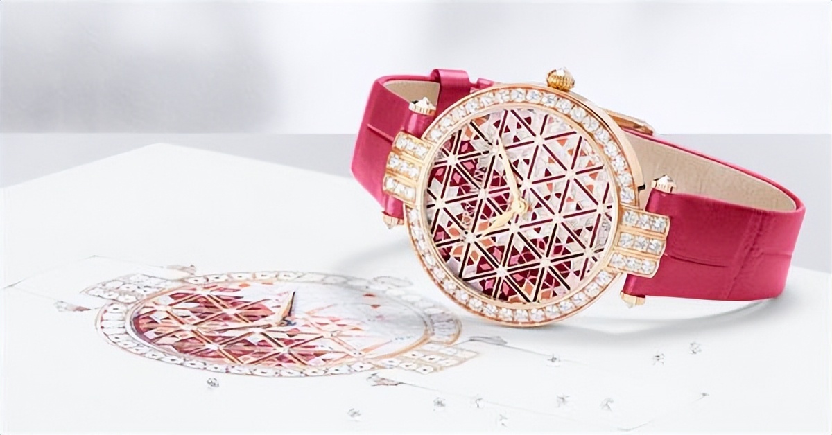 卡地亚最新推出珠宝系列腕表,卡地亚最新镂空腕表