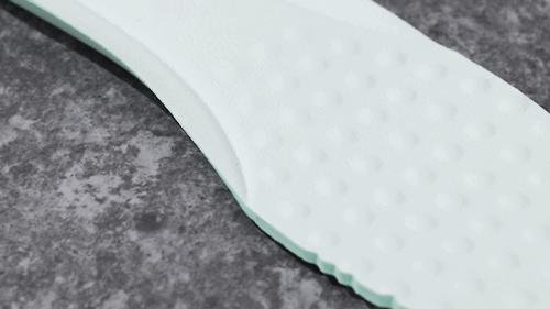 帆布鞋穿搭显瘦,时尚帆布鞋休闲百搭时髦又减龄