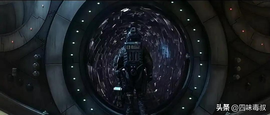 当飞船撞见魔鬼，神学便附体在科学身上