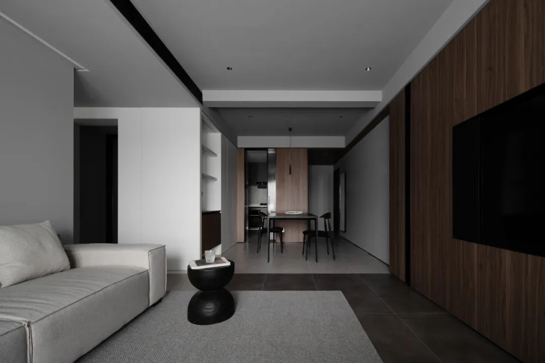 白色为主的客厅配什么颜色沙发图,客厅是白色的要选什么颜色的沙发