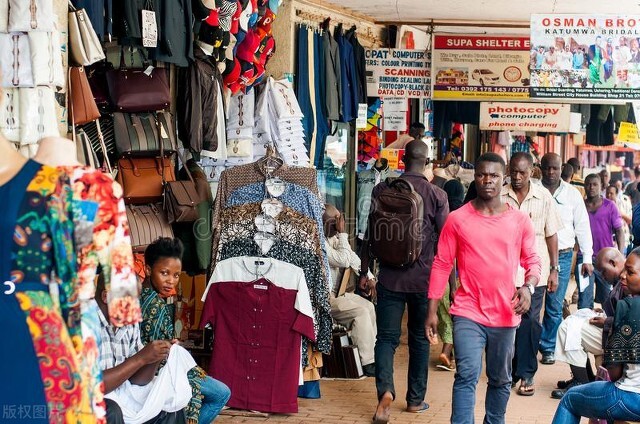 乌干达现状：被誉为非洲明珠，女性迷恋生育，男人一夫多妻