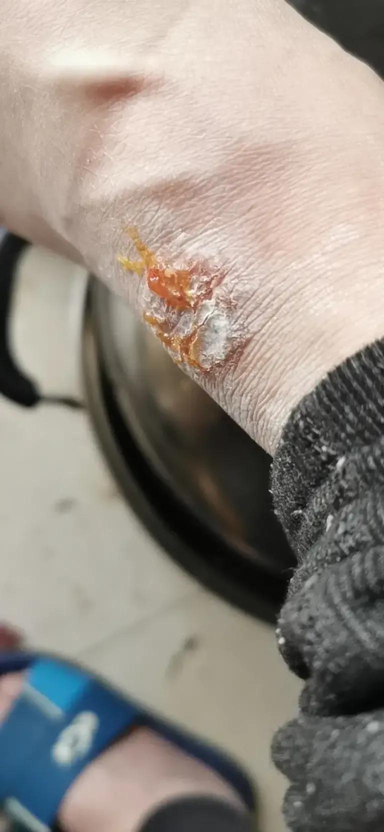 快看！这家医院真乱！