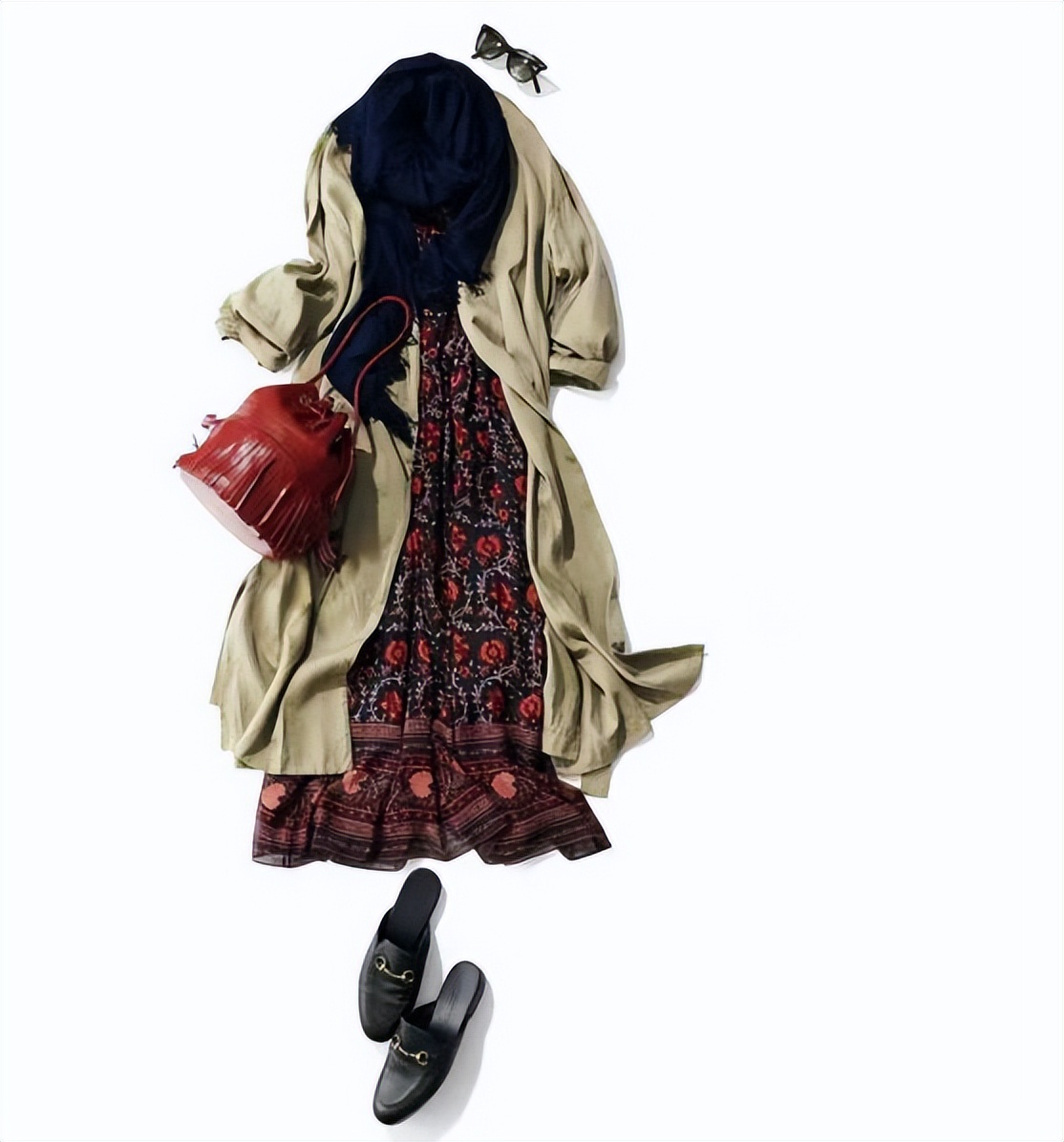 讲究女人最爱的“基本款”，为什么越穿越美？20套穿搭，全是大招