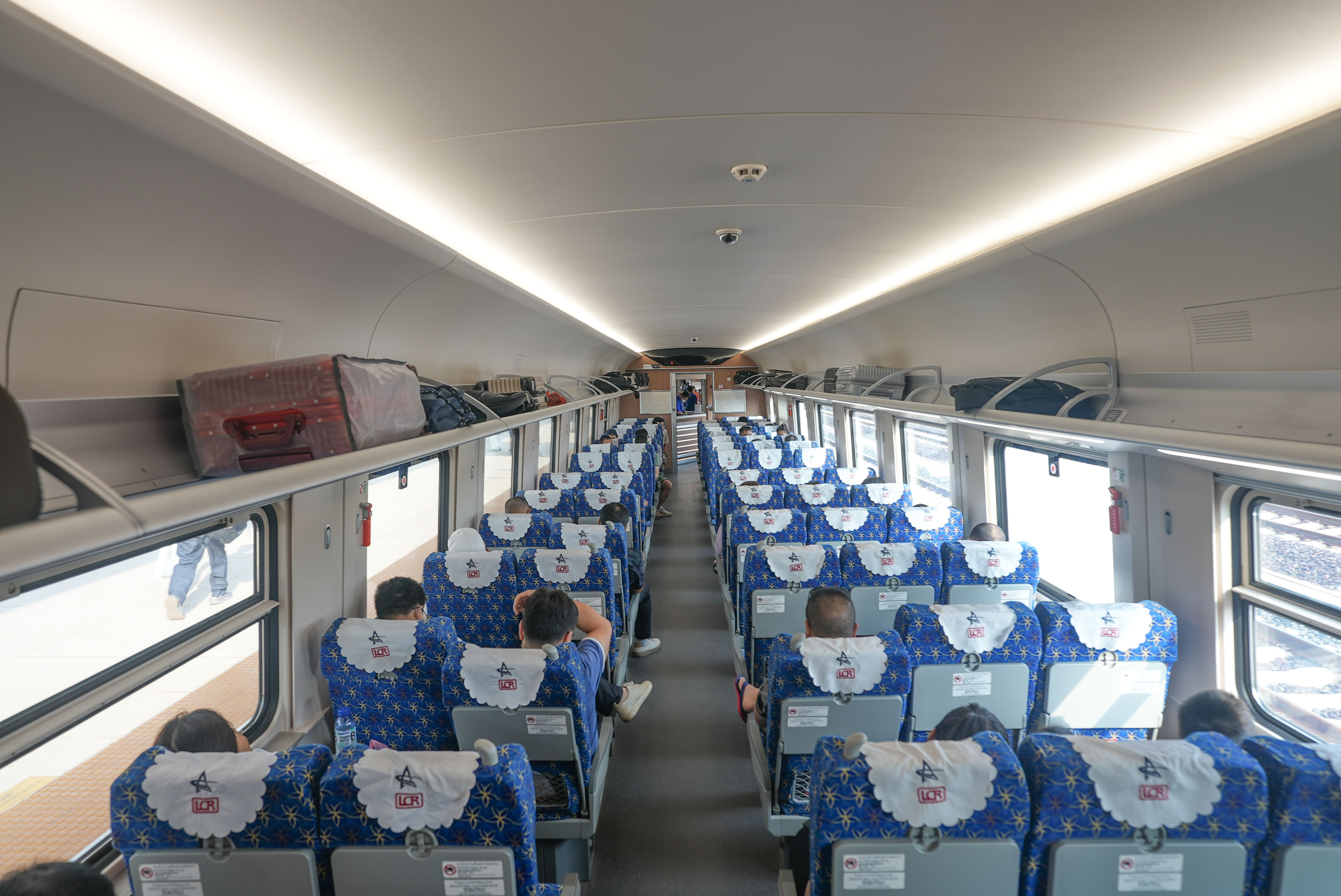 中老铁路完全是中国自己建的吗,中老铁路震撼东南亚