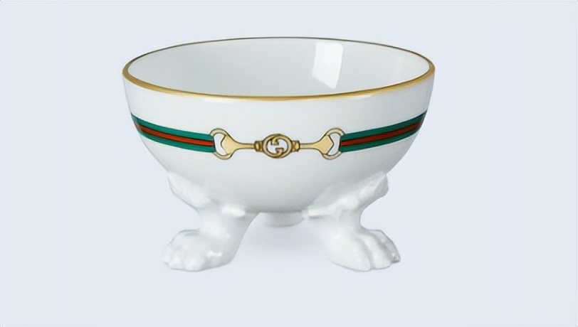 Gucci宠物单品曝光,捡屎包亮了