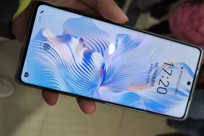 opporeno9与荣耀80怎么选,opporeno9和荣耀80选哪个