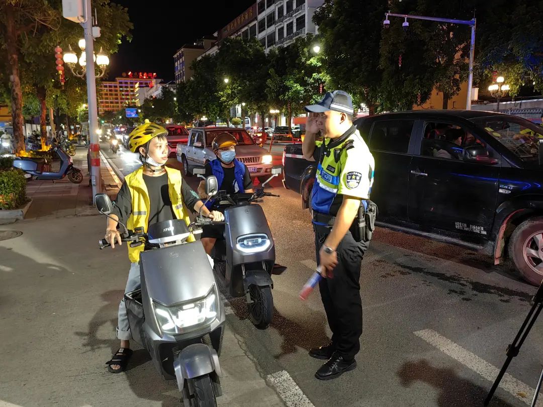 全国夏夜治安巡查宣防统一行动,公安部部署进行夏季打击治安行动