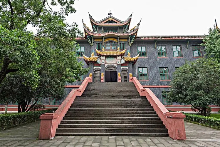 国内最好的10所医学院校，不用担心就业，一直能干到退休都没问题