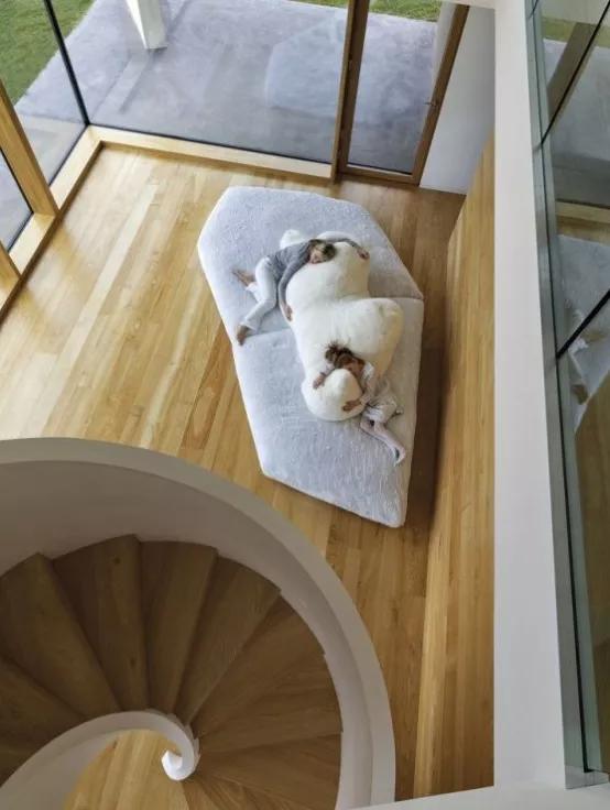 跟风买了这几个网红用品,跟风买直排沙发