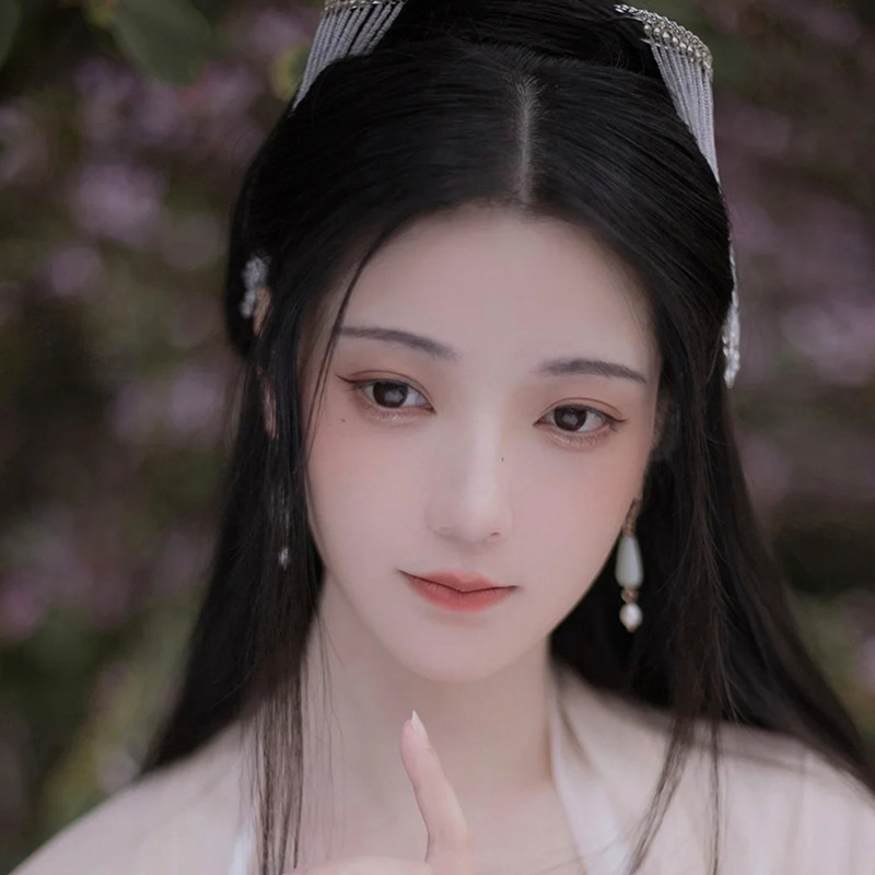 古风头像女唯美淡雅治愈笑容,古风动漫伤感女子头像