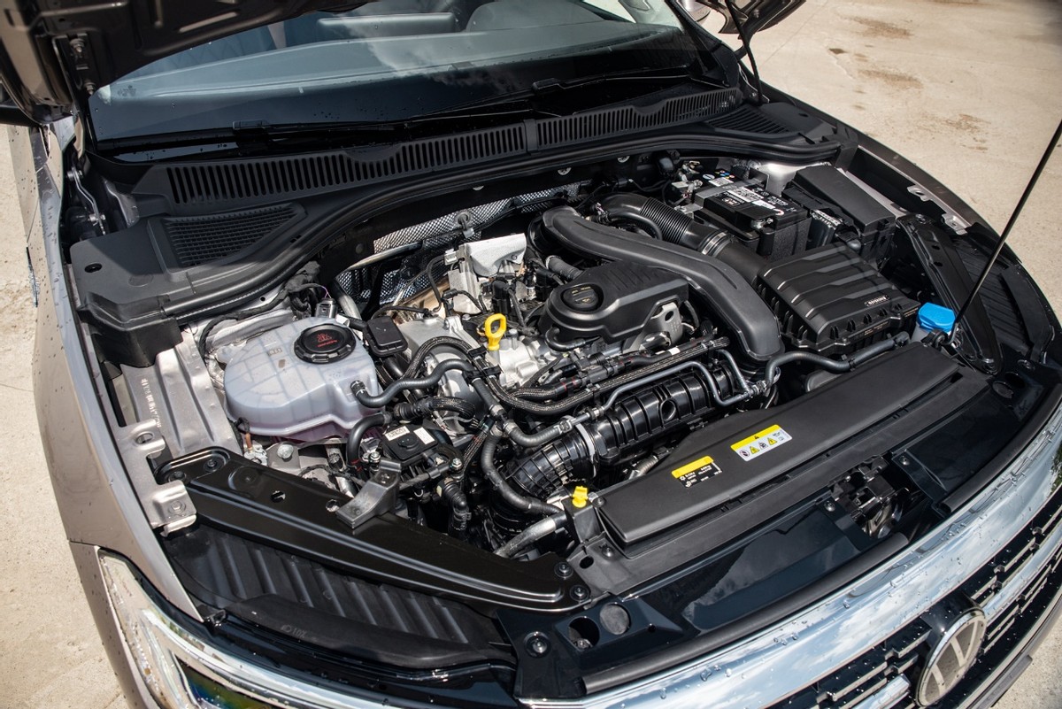 大众速腾2022款1.5t价格及油耗表,推1.5t车型静态体验新款大众速腾