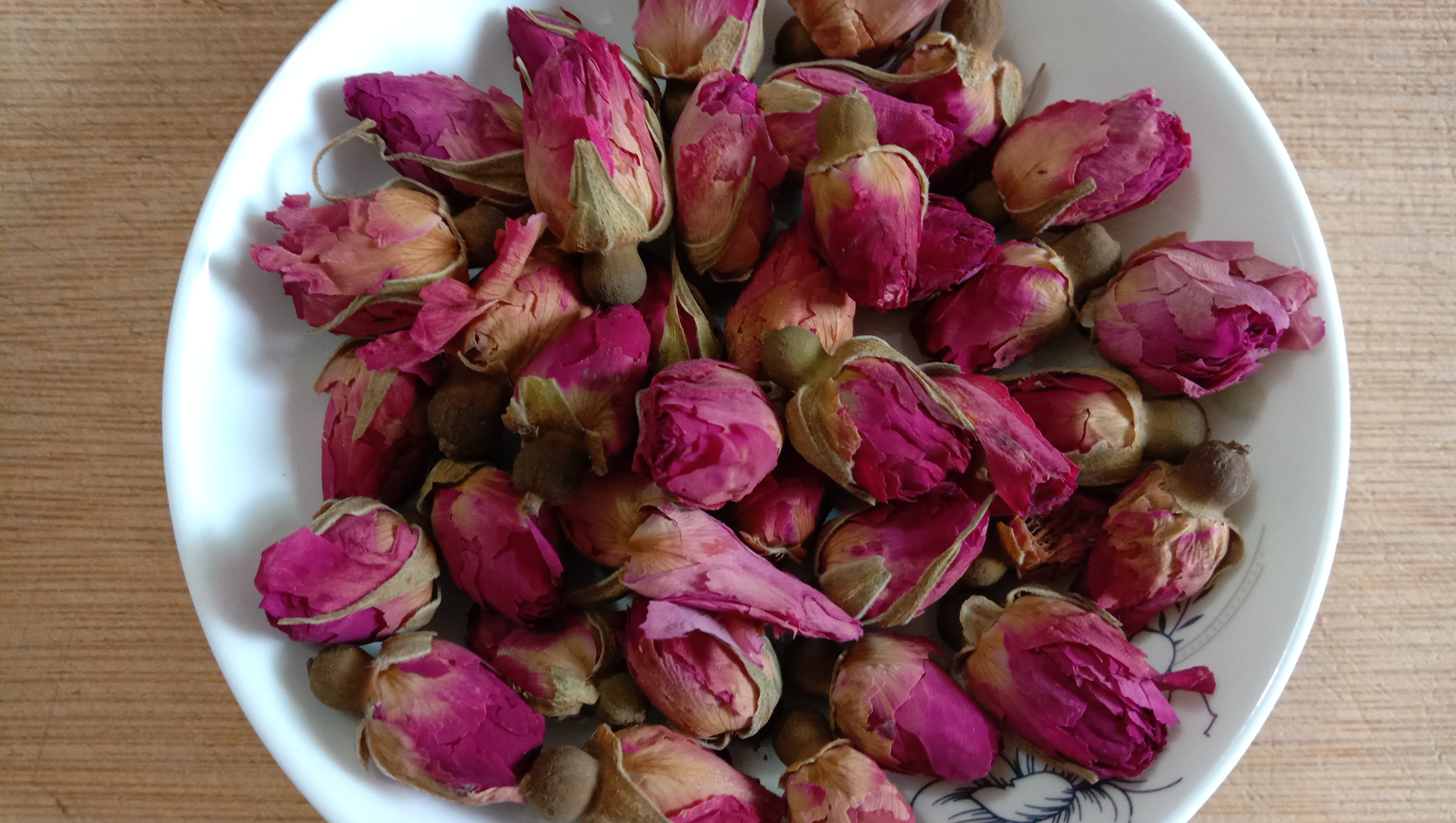 女人容易上火煮什么水喝,体内有火生姜栀子泡水