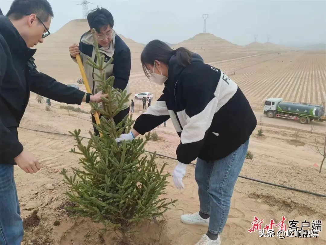 以奋斗致青春以匠心迎未来,以奋斗致青春黑板报